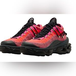 Nike Air Max Flyknit Venture Crimson 10 New without the box
